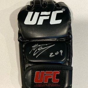 NATE DIAZ SIGNED UFC GLOVE INSCRIBED “209” BECKETT BAS
